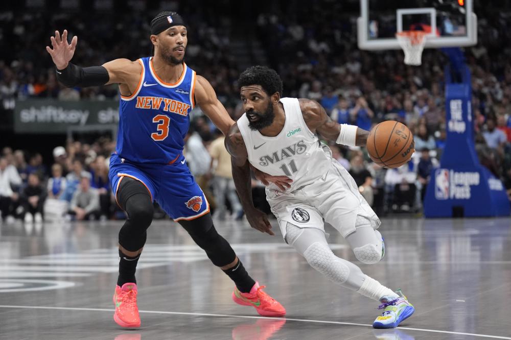 伦敦足球：尽管曼城有意西蒙斯，但后者首选依然是切尔西