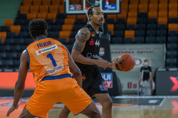 更意味着他 更意味着他