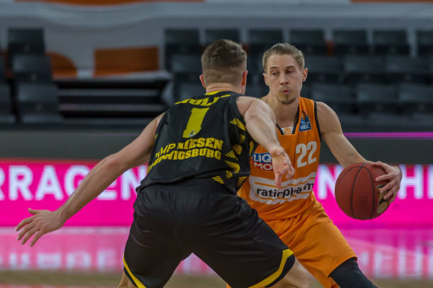 而加维目前 而加维目前