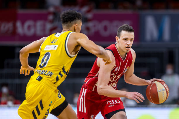 体进攻中 体进攻中